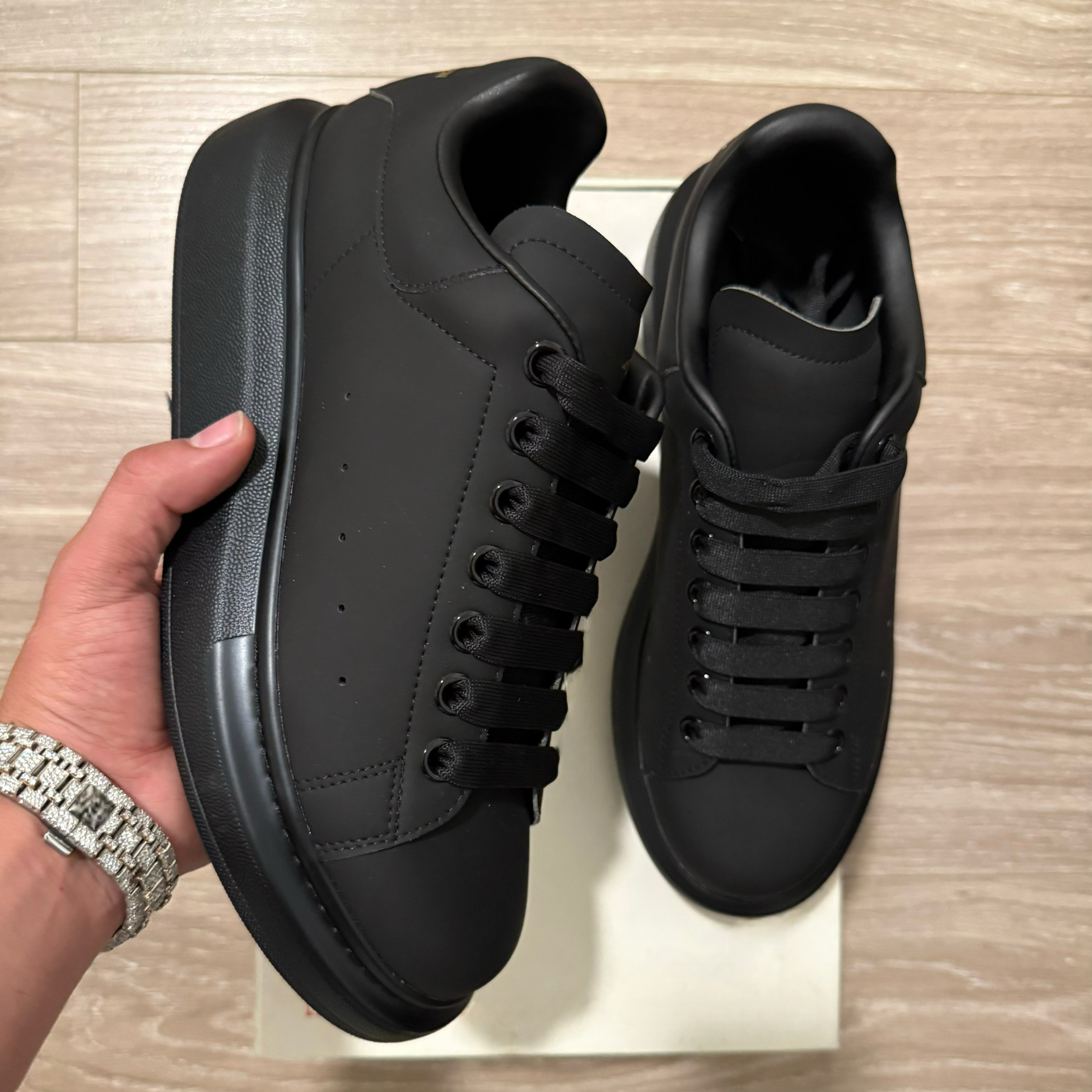 Alexander Queen Black – Trezz