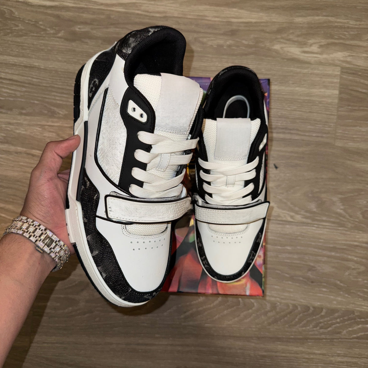 White Trainer