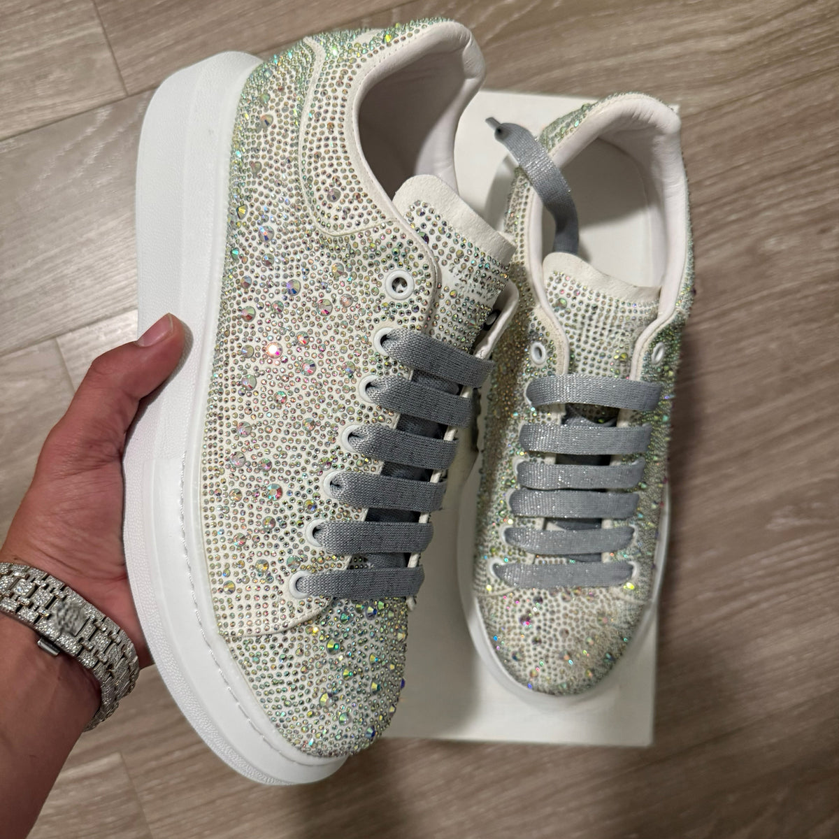 White Sparkly Queen
